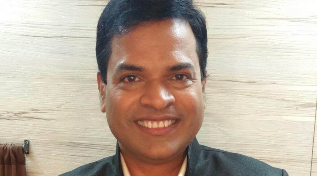 Maharashtra Assembly Election 2019: 'पण नक्की शेण कोण खातंय...' भारत जाधव यांचा राजकीय नेत्यांना सवाल Maharashtra Assembly Election 2019: 'पण नक्की शेण कोण खातंय...' भारत जाधव यांचा राजकीय नेत्यांना सवाल