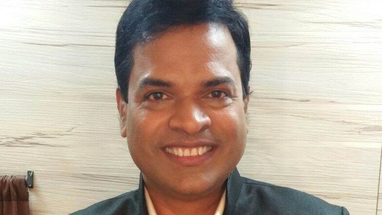 Maharashtra Assembly Election 2019: 'पण नक्की शेण कोण खातंय...' भारत जाधव यांचा राजकीय नेत्यांना सवाल Maharashtra Assembly Election 2019: 'पण नक्की शेण कोण खातंय...' भारत जाधव यांचा राजकीय नेत्यांना सवाल