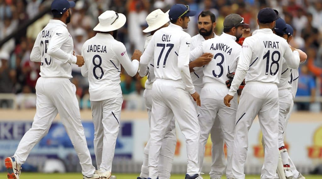 IND vs SA 3rd Test Day 3: दक्षिण आफ्रिका पहिल्या डावात 162 धावांवर ऑल-आऊट, भारताने दिला फॉलोऑन IND vs SA 3rd Test Day 3: दक्षिण आफ्रिका पहिल्या डावात 162 धावांवर ऑल-आऊट, भारताने दिला फॉलोऑन