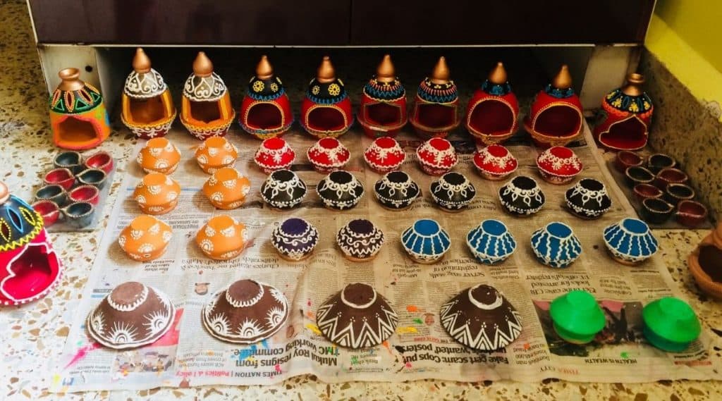 Diwali 2019 Panti Painting: दिवाळीनिमित्त दिव्यांची आरास करण्यासाठी