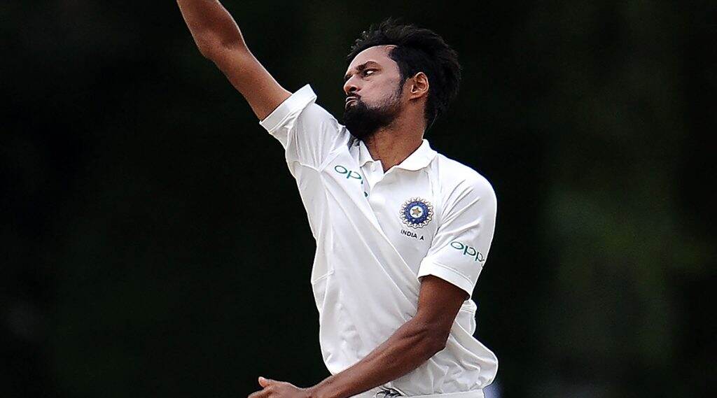 IND vs SA 3rd Test: शाहबाज नदीम याचे धमाकेदार टेस्ट डेब्यू, पहिल्या कसोटी विकेटसह केला 'हा' विक्रम, वाचा सविस्तर IND vs SA 3rd Test: शाहबाज नदीम याचे धमाकेदार टेस्ट डेब्यू, पहिल्या कसोटी विकेटसह केला 'हा' विक्रम, वाचा सविस्तर