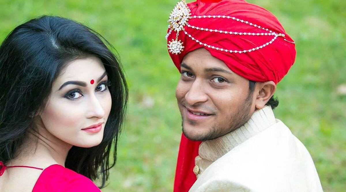 शाकिब अल हसन वर लागला बॅन, पत्नीने केले समर्थन; पाहा या सुंदर जोडप्याचे काही सुंदर फोटोज (View Pics)