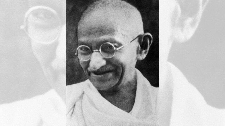 Mahatma Gandhi 150th Birth Anniversary: महात्मा गांधीं विषयी 10 अचंबित करणा-या गोष्टी Mahatma Gandhi 150th Birth Anniversary: महात्मा गांधीं विषयी 10 अचंबित करणा-या गोष्टी