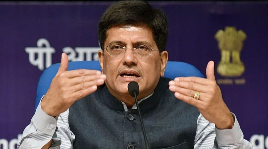 रेल्वे मंत्री पीयूष गोयल यांच्या घरी चोरी, मूल्यवान वस्तूंसह चोराने लंपास केली महत्वाची कागदपत्रे रेल्वे मंत्री पीयूष गोयल यांच्या घरी चोरी, मूल्यवान वस्तूंसह चोराने लंपास केली महत्वाची कागदपत्रे