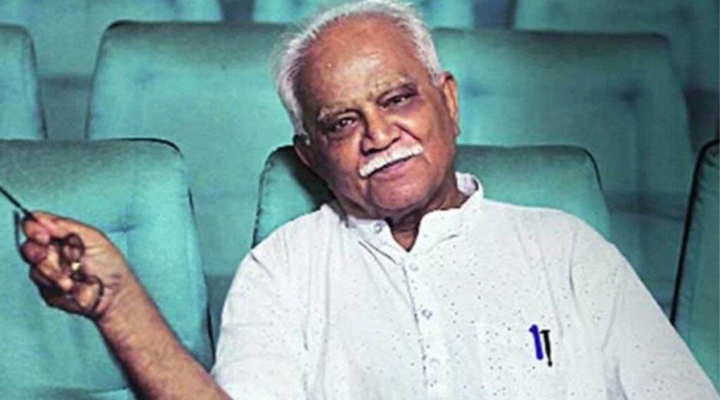 ज्येष्ठ रंगकर्मी अरुण काकडे यांचे निधन, वयाच्या 89 व्या वर्षी घेतला अखेरचा श्वास ज्येष्ठ रंगकर्मी अरुण काकडे यांचे निधन, वयाच्या 89 व्या वर्षी घेतला अखेरचा श्वास