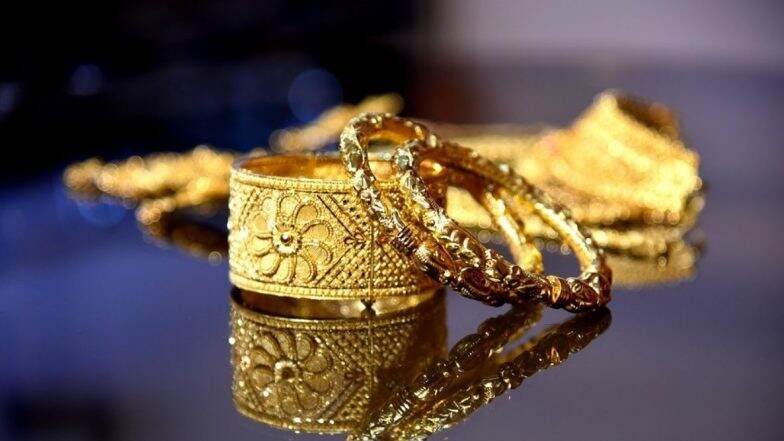 Gold Rate On Dhanteras: धनतेरसच्या मुहूर्तावर आज सोनं खरेदी करण्यापूर्वी जाणून घ्या सोनं, चांदीचा दर काय? Gold Rate On Dhanteras: धनतेरसच्या मुहूर्तावर आज सोनं खरेदी करण्यापूर्वी जाणून घ्या सोनं, चांदीचा दर काय?