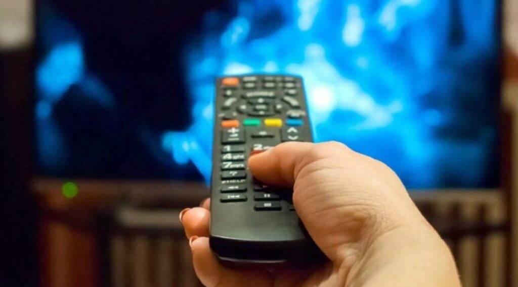 Airtel Digital TV, Dish TV, Tata Sky सह नव्या, जुन्या DTH ग्राहकांसाठी आता KYC करणं बंधनकारक; SMS द्वारा मिळणार चॅनल निवडीची सोय Airtel Digital TV, Dish TV, Tata Sky सह नव्या, जुन्या DTH ग्राहकांसाठी आता KYC करणं बंधनकारक; SMS द्वारा मिळणार चॅनल निवडीची सोय