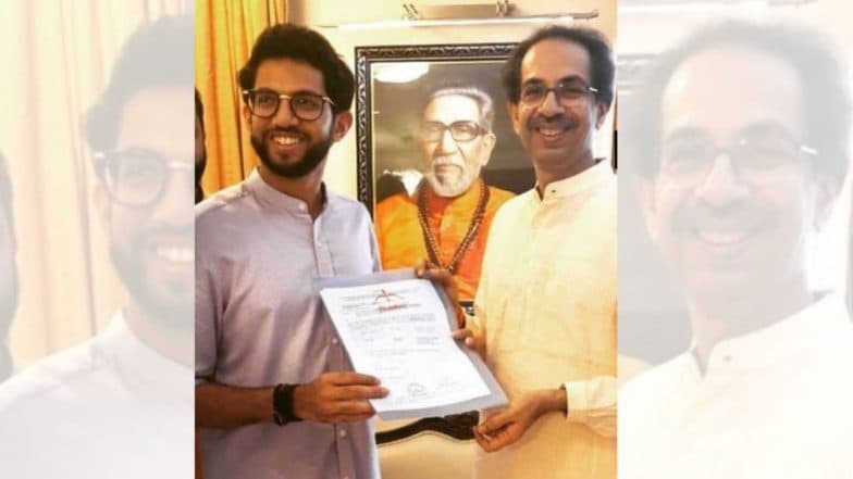 महाराष्ट्र विधानसभा निवडणूक: उद्धव ठाकरे यांनी आदित्य ठाकरे यांना सुपूर्त केला AB Form; 3 ऑक्टोबरला भरणार वरळी मतदार संघातून उमेदवारी अर्ज महाराष्ट्र विधानसभा निवडणूक: उद्धव ठाकरे यांनी आदित्य ठाकरे यांना सुपूर्त केला AB Form; 3 ऑक्टोबरला भरणार वरळी मतदार संघातून उमेदवारी अर्ज