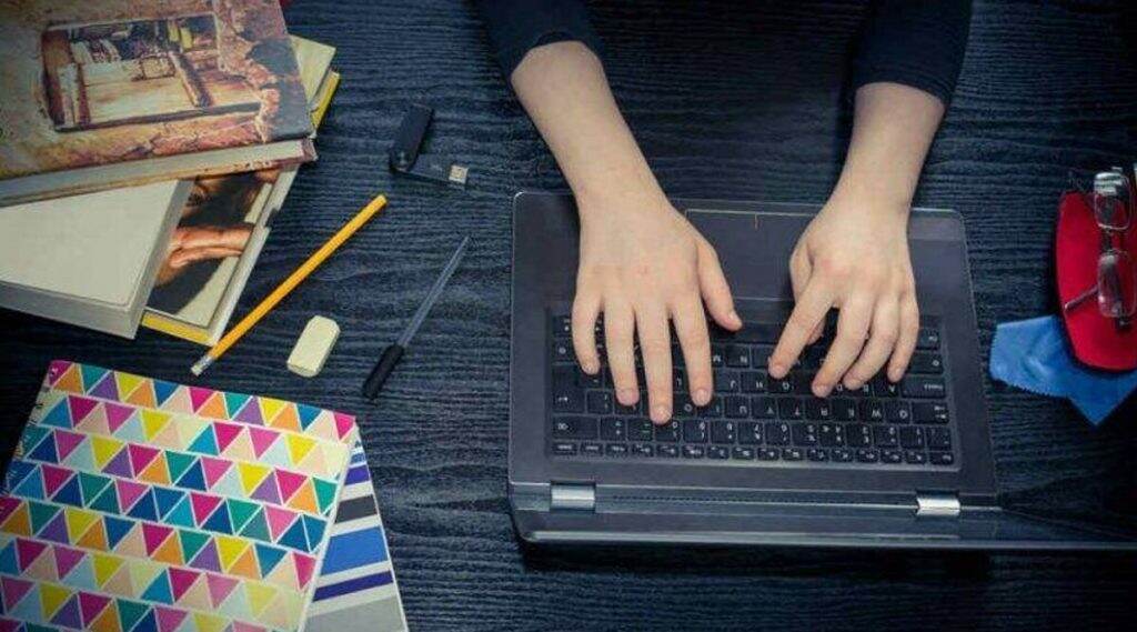 Maharashtra HSC Board 2020 Exam: यंदा 12 वीची परीक्षा देणार्या विद्यार्थ्यांसाठी mahahsscboard.in वर ऑनलाईन फॉर्म रजिस्ट्रेशन सुरू Maharashtra HSC Board 2020 Exam: यंदा 12 वीची परीक्षा देणार्या विद्यार्थ्यांसाठी mahahsscboard.in वर ऑनलाईन फॉर्म रजिस्ट्रेशन सुरू