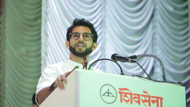विधानसभा निवडणूक 2019: आदित्य ठाकरे आज दाखल करणार उमेदवारी अर्ज; पदयात्रेच्या निमित्ताने शिवसैनिकांचे शक्तिप्रदर्शन विधानसभा निवडणूक 2019: आदित्य ठाकरे आज दाखल करणार उमेदवारी अर्ज; पदयात्रेच्या निमित्ताने शिवसैनिकांचे शक्तिप्रदर्शन