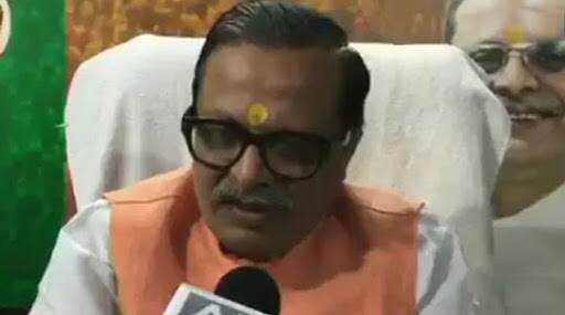 दिल्लीतील प्रदूषणाला 'चीन' आणि 'पाकिस्तान' जबाबदार; भाजप नेते विनीत अग्रवाल यांचा जावई शोध दिल्लीतील प्रदूषणाला 'चीन' आणि 'पाकिस्तान' जबाबदार; भाजप नेते विनीत अग्रवाल यांचा जावई शोध