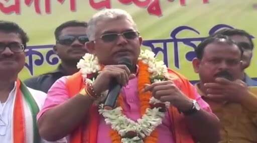 जे लोक गोमांस खातात त्यांनी श्नानाचंही मांस खावं; भाजप नेते दिलीप घोष यांचे वादग्रस्त वक्तव्य जे लोक गोमांस खातात त्यांनी श्नानाचंही मांस खावं; भाजप नेते दिलीप घोष यांचे वादग्रस्त वक्तव्य