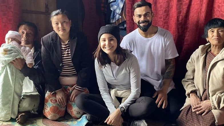 वाढदिवसानिमित्त अनुष्का शर्मा हिच्यासह विराट कोहली याची Bhutan स्वारी, अज्ञात कुटुंबाच्या भेटीचा अनुभव शेअर करत अनुष्काने भावनिक पोस्ट वाढदिवसानिमित्त अनुष्का शर्मा हिच्यासह विराट कोहली याची Bhutan स्वारी, अज्ञात कुटुंबाच्या भेटीचा अनुभव शेअर करत अनुष्काने भावनिक पोस्ट