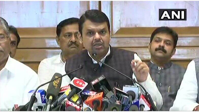अडीच वर्षे मुख्यमंत्री पदाची चर्चा माझ्या समोर झालीच नव्हती; देवेंद्र फडणवीस यांचा पुनरुच्चार, शिवसेना पक्षप्रमुखांना पुन्हा धक्का अडीच वर्षे मुख्यमंत्री पदाची चर्चा माझ्या समोर झालीच नव्हती; देवेंद्र फडणवीस यांचा पुनरुच्चार, शिवसेना पक्षप्रमुखांना पुन्हा धक्का