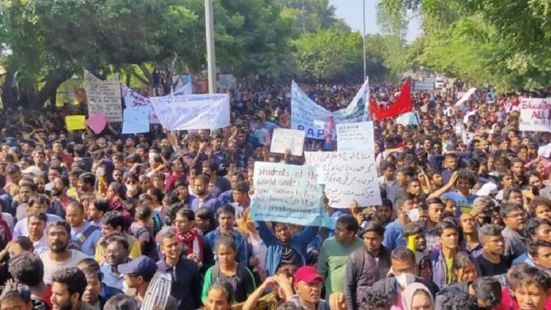 'राष्ट्रविरोधी, समाजविघातक कृत्यांमध्ये सहभागी होऊ नका' आयआयटी मुंबईकडून विद्यार्थ्यांना इशारा