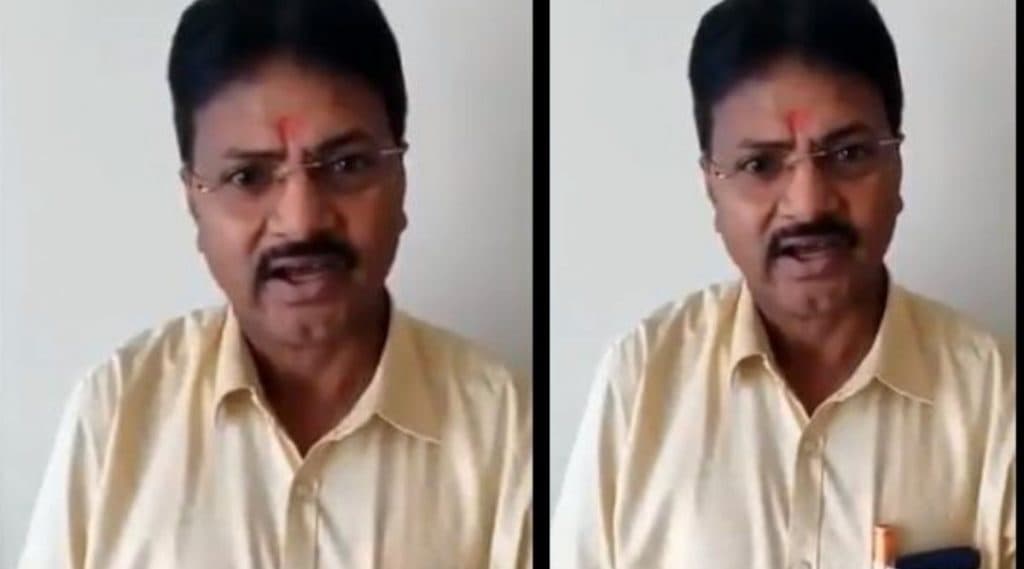 मी 'पवार' साहेबांचा प्रतिनिधी पक्षाची साथ सोडणार नाही! बेपत्ता असणाऱ्या आमदार दौलत दरोडा यांचा व्हिडीओ व्हायरल (Watch Video) मी 'पवार' साहेबांचा प्रतिनिधी पक्षाची साथ सोडणार नाही! बेपत्ता असणाऱ्या आमदार दौलत दरोडा यांचा व्हिडीओ व्हायरल (Watch Video)