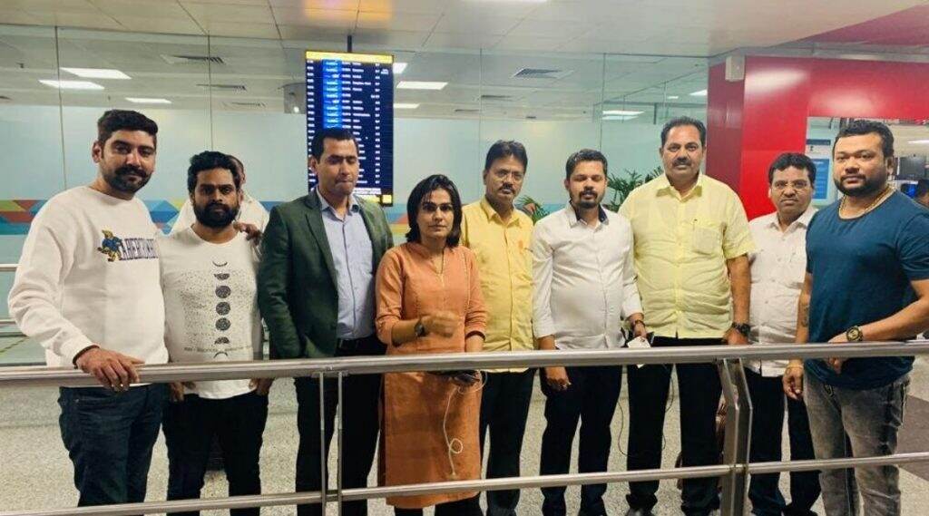 राष्ट्रवादी काँग्रेसचे बेपत्ता आमदार नितीन पवार, दौलत दरोडा, नरहरी झिरवळ, अनिल पाटील मुंबईत परतले; अजित दादांना नेमका कोणाचा पाठिंबा? राष्ट्रवादी काँग्रेसचे बेपत्ता आमदार नितीन पवार, दौलत दरोडा, नरहरी झिरवळ, अनिल पाटील मुंबईत परतले; अजित दादांना नेमका कोणाचा पाठिंबा?