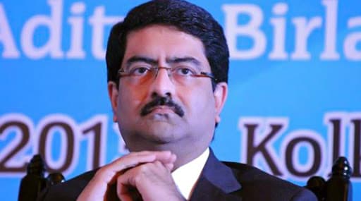 व्होडाफोन-आयडियाच्या स्थितीमुळे कुमारमंगलम बिर्ला यांच्या संपत्तीत 22 हजार कोटी रुपयांची घट व्होडाफोन-आयडियाच्या स्थितीमुळे कुमारमंगलम बिर्ला यांच्या संपत्तीत 22 हजार कोटी रुपयांची घट