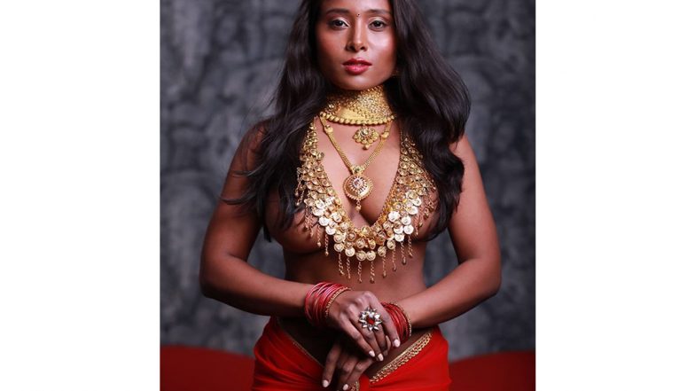 Nikita Gokhale Hot Picture: निकिता गोखले हिने शेअर केला Nude फोटो; दागिन्यांनी मढवलेले रूप पाहून चाहते झाले बोल्ड (Photos Inside)