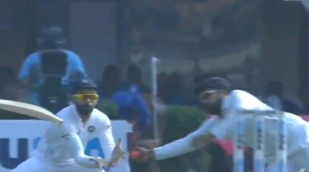 IND vs BAN 2nd Test Day 1: ईडन गार्डन्सवर दिसला 'उड़ता रोहित' कॅच बघून तुम्ही ही म्हणाल OMG, पाहा व्हिडिओ IND vs BAN 2nd Test Day 1: ईडन गार्डन्सवर दिसला 'उड़ता रोहित' कॅच बघून तुम्ही ही म्हणाल OMG, पाहा व्हिडिओ
