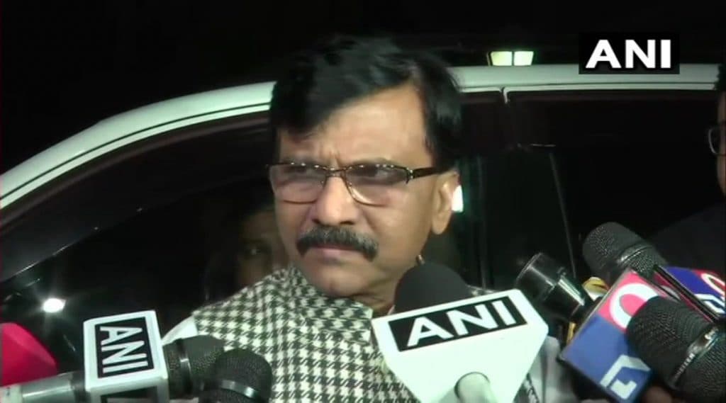 शरद पवार हे आमचे नेते, लवकरच शिवसेना नेतृत्वाखाली सरकार स्थापन होणार: संजय राऊत शरद पवार हे आमचे नेते, लवकरच शिवसेना नेतृत्वाखाली सरकार स्थापन होणार: संजय राऊत