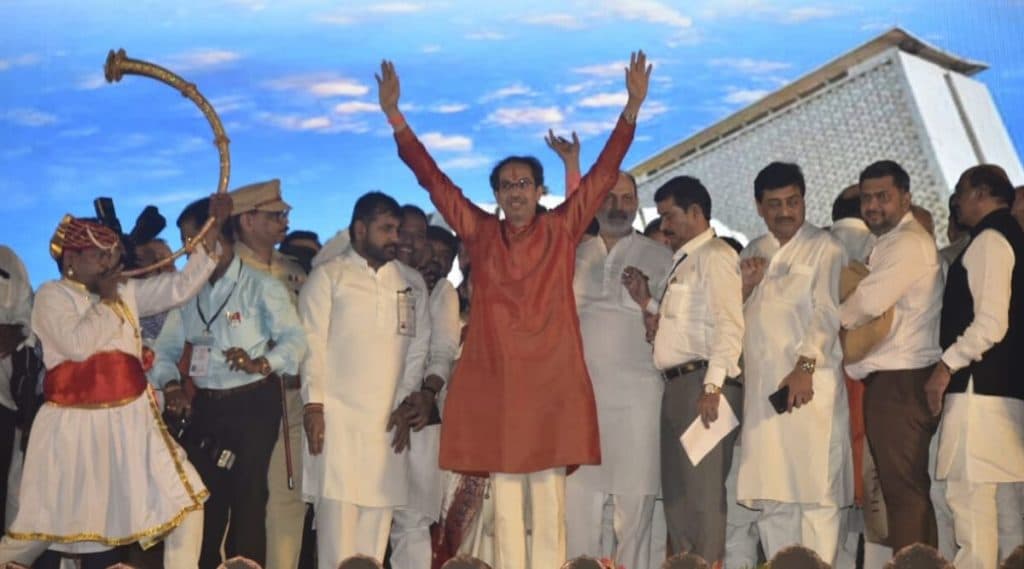Maharashtra Government Formation: उद्धव ठाकरे यांचे सरकार 3 डिसेंबरला नाही तर 30 नोव्हेंबरला करणार बहुमत चाचणी Maharashtra Government Formation: उद्धव ठाकरे यांचे सरकार 3 डिसेंबरला नाही तर 30 नोव्हेंबरला करणार बहुमत चाचणी