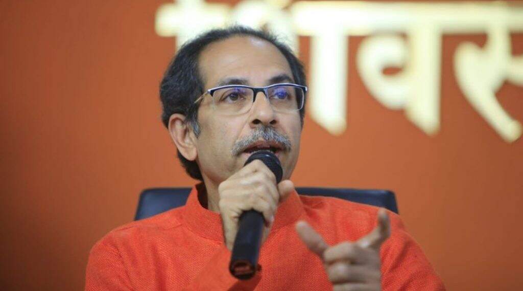 मेट्रोला नाही तर, आरे कारशेडच्या कामाला स्थगिती- उद्धव ठाकरे मेट्रोला नाही तर, आरे कारशेडच्या कामाला स्थगिती- उद्धव ठाकरे