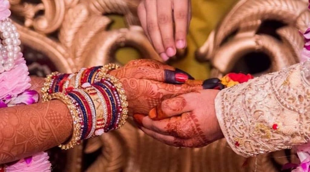 Hindu Marriage Dates 2019-2020: तुलसी विवाह नंतर यंदाच्या लग्नसराईला होणार सुरूवात; पहा वर्षभरातील लग्न मुहूर्ताचे दिवस Hindu Marriage Dates 2019-2020: तुलसी विवाह नंतर यंदाच्या लग्नसराईला होणार सुरूवात; पहा वर्षभरातील लग्न मुहूर्ताचे दिवस