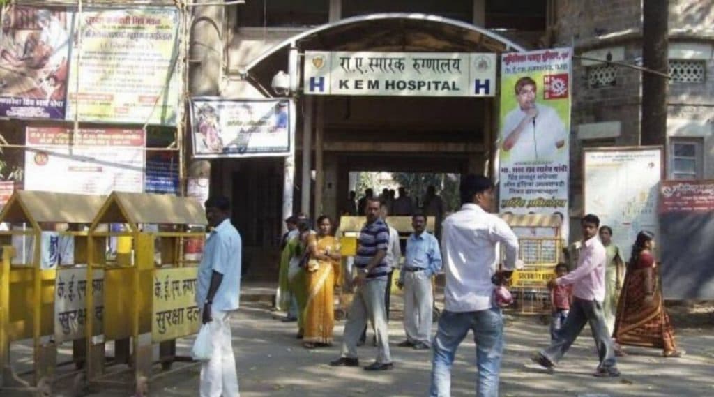 मुंबई: KEM रूग्णालयात आगीत होरपळलेल्या 3 महिन्यांंच्या प्रिंसचा अखेर मृत्यू मुंबई: KEM रूग्णालयात आगीत होरपळलेल्या 3 महिन्यांंच्या प्रिंसचा अखेर मृत्यू