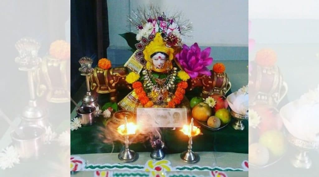 Margashirsha Guruvar Vrat Sahitya: मार्गशीर्ष महिन्यातील गुरुवारचे व्रत करणा-या महिलांनी न विसरता आणा पूजेसाठी लागणारे हे साहित्य; येथे पाहा संपूर्ण यादी Margashirsha Guruvar Vrat Sahitya: मार्गशीर्ष महिन्यातील गुरुवारचे व्रत करणा-या महिलांनी न विसरता आणा पूजेसाठी लागणारे हे साहित्य; येथे पाहा संपूर्ण यादी