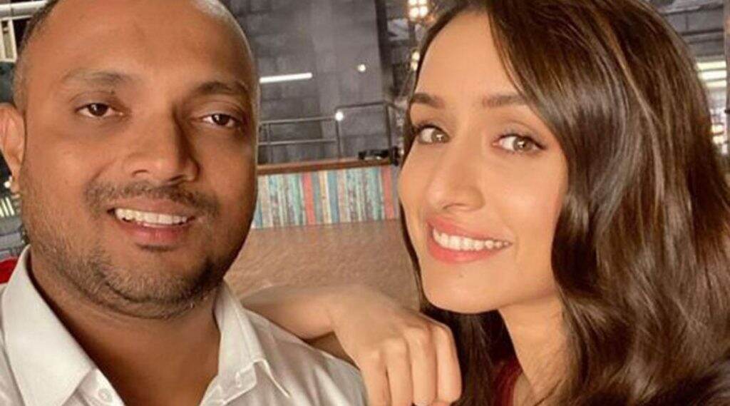 बॉलिवूड अभिनेत्री श्रद्धा कपूरने बॉडीगार्ड अतुल कांबळेसाठी मराठीतून लिहिली पोस्ट बॉलिवूड अभिनेत्री श्रद्धा कपूरने बॉडीगार्ड अतुल कांबळेसाठी मराठीतून लिहिली पोस्ट