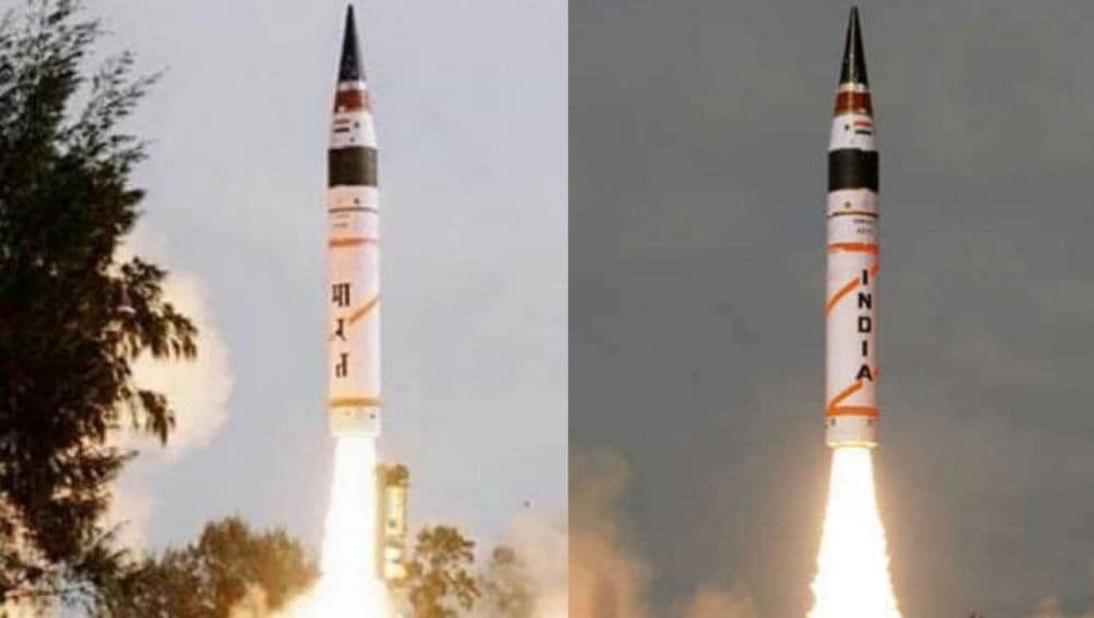 अग्नि -2 बॅलिस्टिक क्षेपणास्त्राची पहिली रात्र चाचणी यशस्वी; न्युक्लिअर मिसाईलसह 2000 कि.मी.पर्यंत करू शकते हल्ला अग्नि -2 बॅलिस्टिक क्षेपणास्त्राची पहिली रात्र चाचणी यशस्वी; न्युक्लिअर मिसाईलसह 2000 कि.मी.पर्यंत करू शकते हल्ला