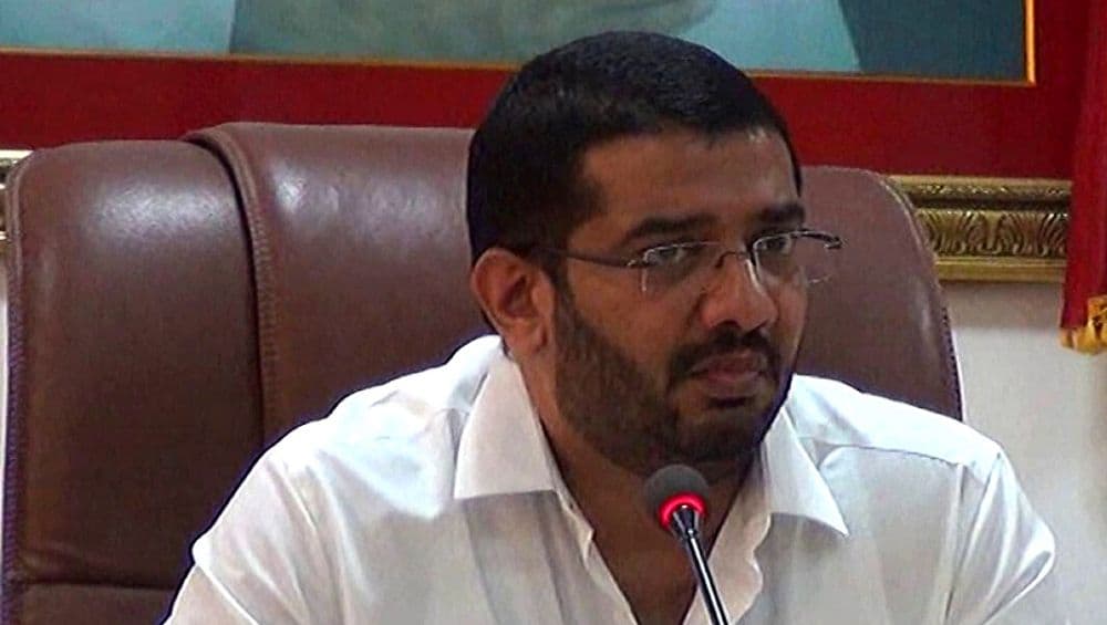 15 दिवसांत महामार्गाची दुरुस्ती न झाल्यास, 16 व्या दिवसापासून टोलबंद आंदोलन - शिवेंद्रराजे भोसले 15 दिवसांत महामार्गाची दुरुस्ती न झाल्यास, 16 व्या दिवसापासून टोलबंद आंदोलन - शिवेंद्रराजे भोसले