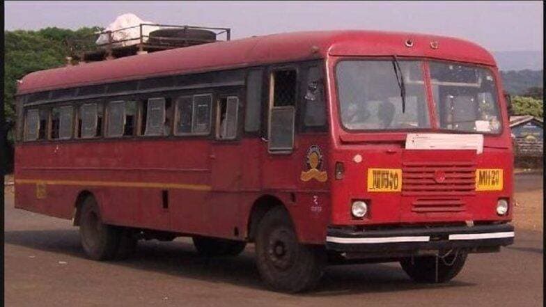 रेल्वेच्या ‘रेल नीर’ या बाटलीबंद पाण्याच्या ब्रँडप्रमाणेच आता एसटी बसमध्ये मिळणार ‘नाथ-जल’ रेल्वेच्या ‘रेल नीर’ या बाटलीबंद पाण्याच्या ब्रँडप्रमाणेच आता एसटी बसमध्ये मिळणार ‘नाथ-जल’