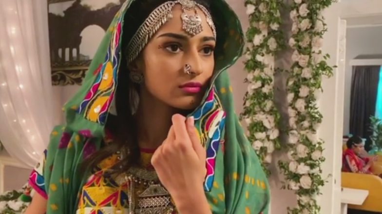 'कसौटी जिंदगी की' या मालिकेमधील अभिनेत्री एरिका फर्नांडिस घागरा न घालताच पोहोचली सेटवर; व्हिडिओ सोशल मिडियावर व्हायरल (Watch Video)