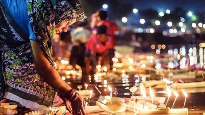 Kartik Purnima 2019 : त्रिपुरारी पौर्णिमा म्हणजे काय? जाणून घ्या याच दिवशी का साजरी केली जाते 'देवदिवाळी'? Kartik Purnima 2019 : त्रिपुरारी पौर्णिमा म्हणजे काय? जाणून घ्या याच दिवशी का साजरी केली जाते 'देवदिवाळी'?