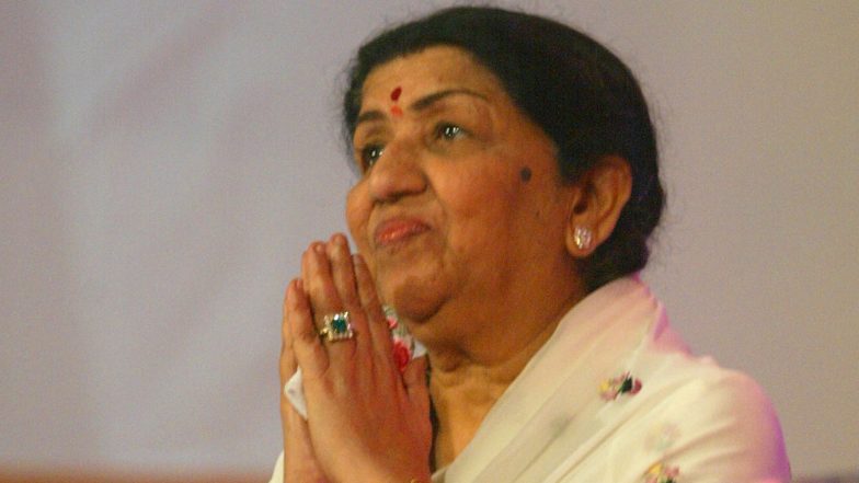 Lata Mangeshkar Health Update: प्रकृतीविषयी लता मंगेशकरांनी केल ट्वीट, होणाऱ्या चर्चेला दिला पूर्णविराम