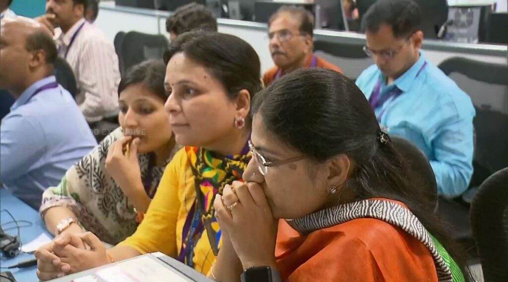 ISRO च्या चंद्रयान 2 या मिशनचा हिस्सा असणाऱ्या प्रोजेक्ट डारेक्टर एम वनिता चंद्रयान 3 मधून बाहेर ISRO च्या चंद्रयान 2 या मिशनचा हिस्सा असणाऱ्या प्रोजेक्ट डारेक्टर एम वनिता चंद्रयान 3 मधून बाहेर