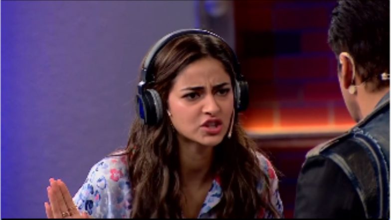Bigg Boss 13 च्या मंचावर अनन्या पांडे ची जीभ घसरली; पाहा काय म्हणाली या व्हिडिओमध्ये (Watch Video)
