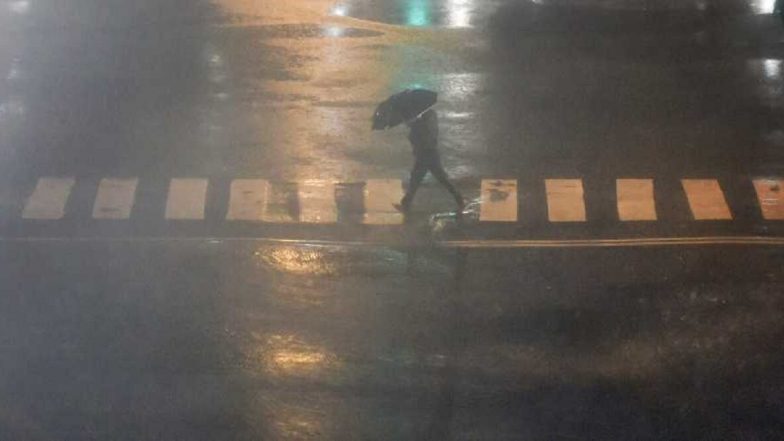 Mumbai Rains: मुंबईमध्ये पश्चिम उपनगरांमध्ये ढगांच्या गडगडाटासह पावसाला सुरूवात