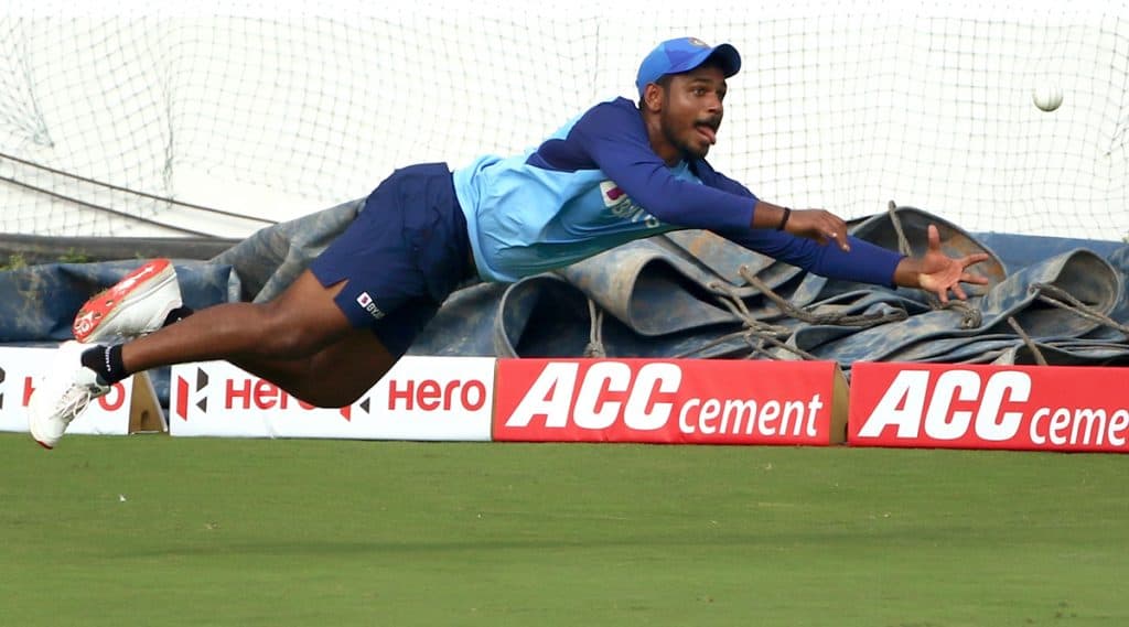 IND vs NZ T20I: न्यूझीलंडविरुद्ध टी-20 मालिकेसाठी टीम इंडियातून संजू सॅमसन याला वगळल्याने यूजर्सने BCCI ला फटकारले IND vs NZ T20I: न्यूझीलंडविरुद्ध टी-20 मालिकेसाठी टीम इंडियातून संजू सॅमसन याला वगळल्याने यूजर्सने BCCI ला फटकारले