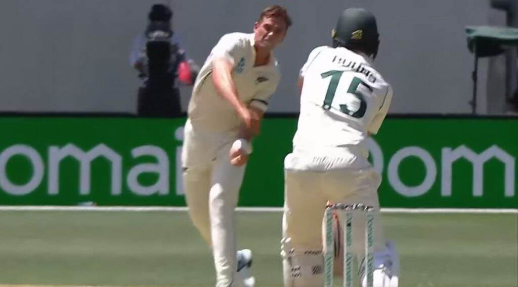 AUS vs NZ 1st Test: पर्थ कसोटीत टीम साउदी याचा आक्रामक अंदाज, जो बर्न्स याला फेकून मारला चेंडू, पाहा Video AUS vs NZ 1st Test: पर्थ कसोटीत टीम साउदी याचा आक्रामक अंदाज, जो बर्न्स याला फेकून मारला चेंडू, पाहा Video