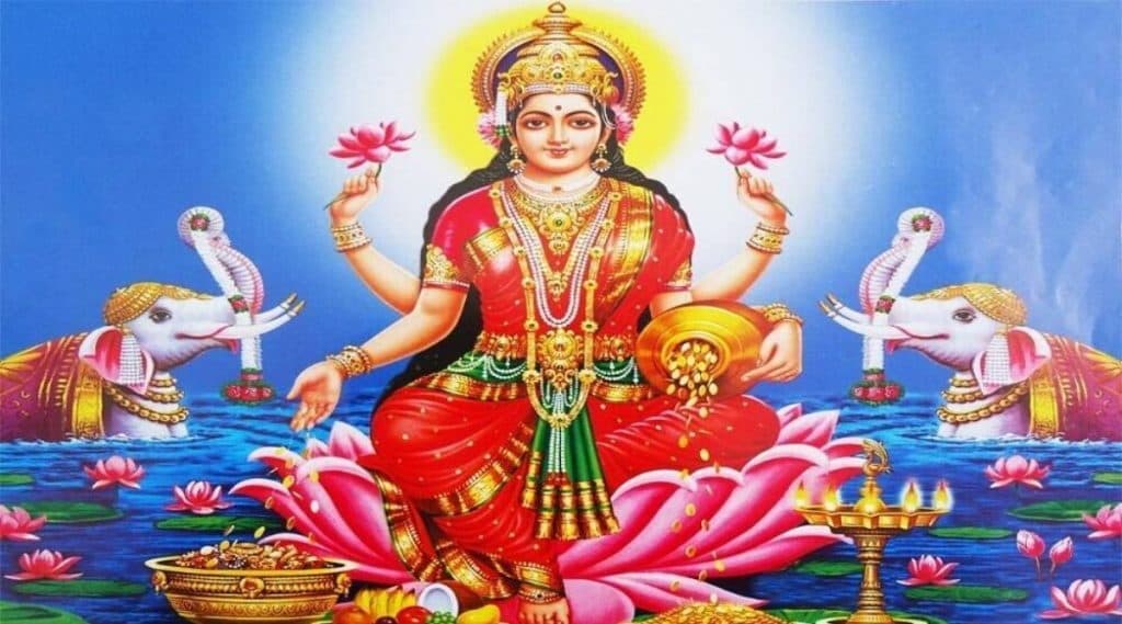 मार्गशीर्ष महिन्यात गुरूवारी विशेष रूपात केली जाते लक्ष्मीची पूजा; जाणून घ्या पूजा विधी आणि महत्त्व मार्गशीर्ष महिन्यात गुरूवारी विशेष रूपात केली जाते लक्ष्मीची पूजा; जाणून घ्या पूजा विधी आणि महत्त्व