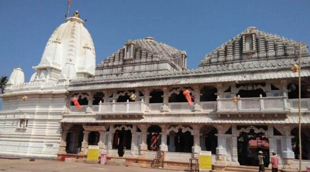 Anganewadi Jatra 2020 Date: आंंगणेवाडीतील भराडी देवी जत्रा तारीख जाहीर; यंदा 17 फेब्रुवारी दिवशी रंगणार उत्सव Anganewadi Jatra 2020 Date: आंंगणेवाडीतील भराडी देवी जत्रा तारीख जाहीर; यंदा 17 फेब्रुवारी दिवशी रंगणार उत्सव