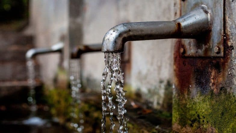 Mumbai Water Cut: मुंबईमधील पाणीकपात पुढे ढकलली; 7 ते 13 डिसेंबर या काळात पाणी जपून वापरा Mumbai Water Cut: मुंबईमधील पाणीकपात पुढे ढकलली; 7 ते 13 डिसेंबर या काळात पाणी जपून वापरा