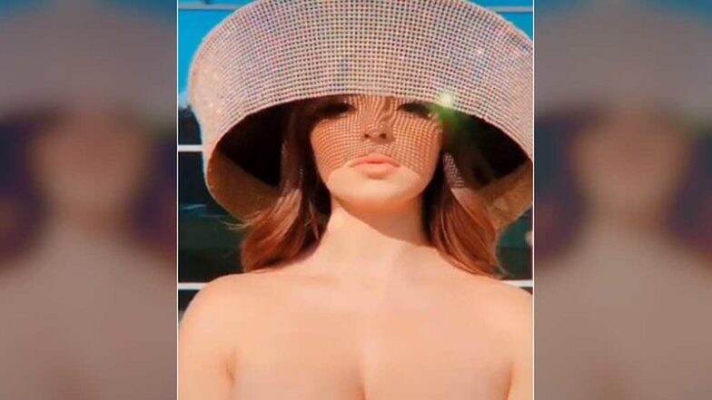 Demi Rose Topless Photo: डेमी रोज हिने आपला हॉट टॉपलेस फोटो शेअर करुन Quarantine दरम्यान चाहत्यांना दिली पैसे कमविण्याची सुवर्णसंधी