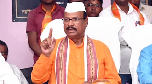 शिवसेनेला मोठा धक्का; अब्दुल सत्तार यांचा राज्यमंत्रिपदाचा राजीनामा शिवसेनेला मोठा धक्का; अब्दुल सत्तार यांचा राज्यमंत्रिपदाचा राजीनामा
