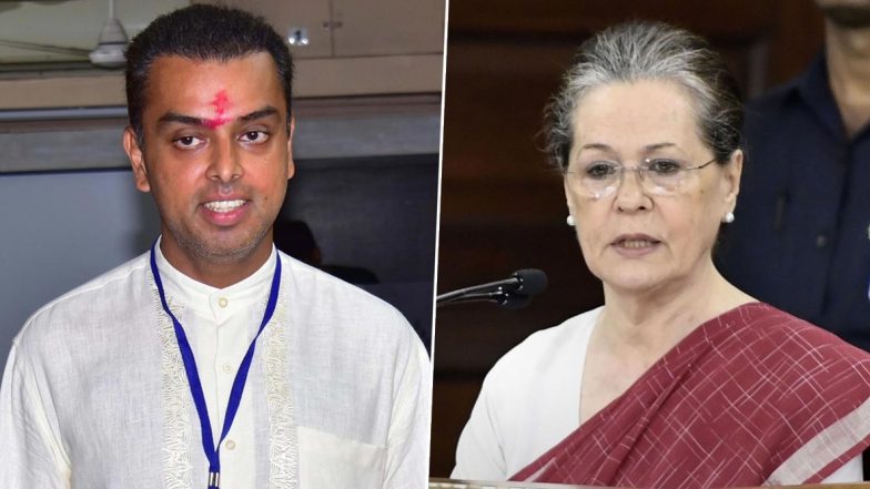 काँग्रेस ने वचननाम्यात दिलेल्या आश्वासनांचा पूर्तता करावी अशी माजी खासदार मिलिंद देवरा यांनी सोनिया गांधींकडे केली मागणी