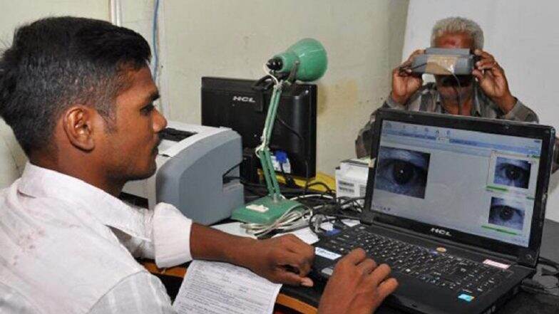 Aadhaar-Voter ID рд▓рд┐рдВрдХ рдХрд░рдгреНрдпрд╛рдЪреНрдпрд╛ рдкреНрд░рдХреНрд░рд┐рдпрд╛ рд╕реБрд░реВ рд╣реЛрдгреНрдпрд╛рдЪреА рд╢рдХреНрдпрддрд╛, рдирд┐рд╡рдбрдгреВрдХ рдЖрдпреЛрдЧрд╛рдЪреНрдпрд╛ рдкреНрд░рд╕реНрддрд╛рд╡рд╛рд▓рд╛ Law Ministry рдЪреА рдордВрдЬреБрд░реА: рд░рд┐рдкреЛрд░реНрдЯ