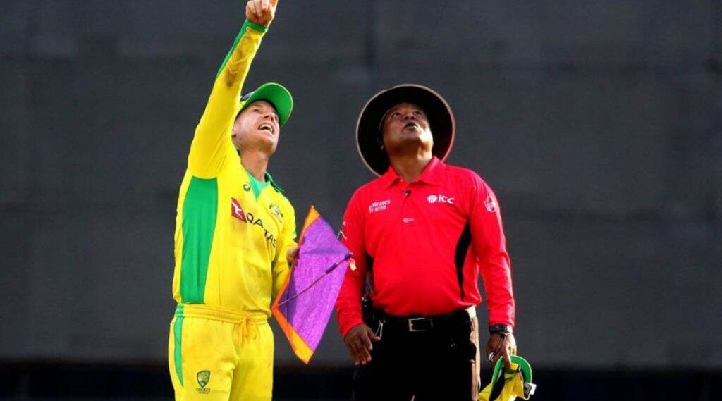 IND vs AUS 2020: डेविड वॉर्नर याने शेअर केलेल्या वानखेडे सामन्या दरम्यानच्या खास क्षणाच्या फोटोवर Netizens ने दिल्या गमतीशीर प्रतिक्रिया IND vs AUS 2020: डेविड वॉर्नर याने शेअर केलेल्या वानखेडे सामन्या दरम्यानच्या खास क्षणाच्या फोटोवर Netizens ने दिल्या गमतीशीर प्रतिक्रिया
